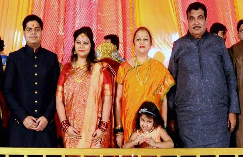 nitin gadkari, ketaki gadkari, nitin gadkari daughter wedding, nitin gadkari wedding, nitin gadkari marriage, nitin gadkari daughter marriage, ketaki gadkari wedding, ketaki gadkari marriage, ketaki gadkari husband, nitin gadkari family, ketaki gadkari wedding pics, ketaki gadkari marriage photos, nitin gadkari daughter wedding pics, ketaki gadkari photos, nitin gadkari daughter wedding guests, नितिन गडकरी, केतकी गडकरी, केतकी गडकरी शादी, केतकी गडकरी तस्‍वीर, नितिन गडकरी बेटी की शादी