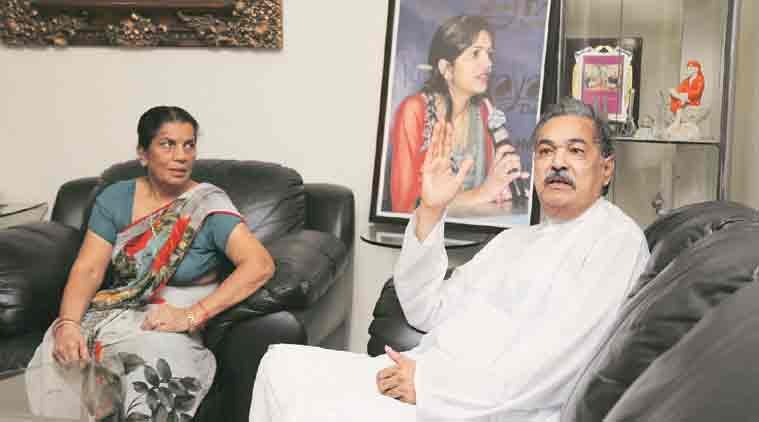 गीतांजली के माता-पिता।