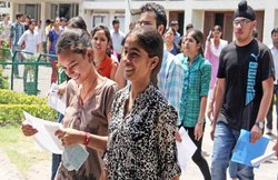12वीं पास महिलाओं के लिए अच्छी खबर, यहां निकली 5628 पदों पर भर्तियां, जल्दी करें अप्लाई