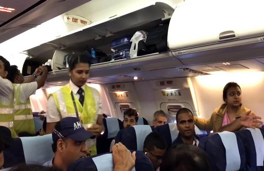jet airways, Flight delayed, Jet airways flight, Wedding flight, wedding party member hijack flight, mumbai news, bhopal news, mumbai bhopal flight jet airways, Flight delayed, Jet airways flight, Wedding flight, wedding party member hijack flight, mumbai news, bhopal news, mumbai bhopal flight