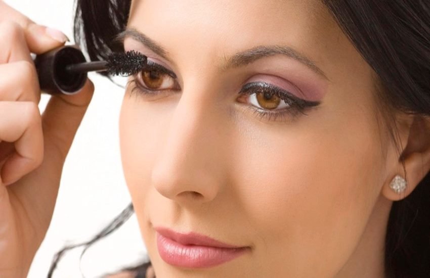 eye makeup tips, eye makeup tips in hindi, eye makeup for brown eyes, eye makeup for small eyes, eye makeup tips for small eyes in hindi, makeup tips for eyes, makeup tips for eyes in hindi, eye makeup tips for beginners, basic eye makeup tips for beginners