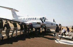 वीडियो: जब लाल कृष्ण आडवाणी के विमान के लिए मध्य प्रदेश के सीएम शिवराज सिंह चौहान के हवाई जहाज को लगाना पड़ा धक्का