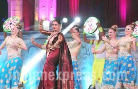 Star Screen Awards 2016, Rekha Performance, Rekha dance Performance, Star Screen Awards, Sonam Kapoo, Star Screen Awards 2016 news, rekha Star Screen Awards, Star Screen Awards rekha, rekha dance Star Screen Awards, rekha performance Star Screen Awards, rekha dance, sonma kapoor, rekha news, rekha pics, rekha sonam kapoor, sonam kapoor Star Screen Awards, rekha pardesia song, pardesia song rekha, entertainment news in hindi