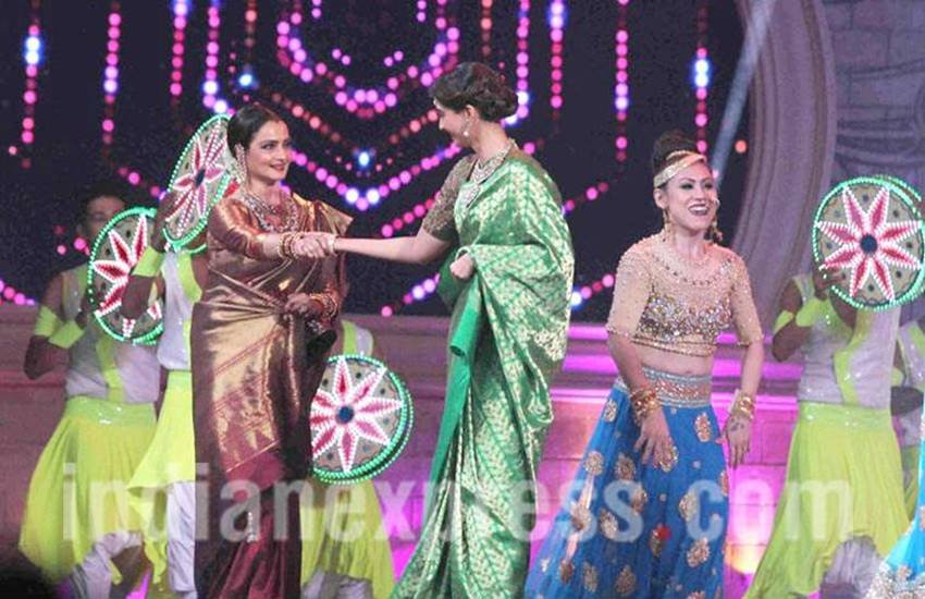 Star Screen Awards 2016, Rekha Performance, Rekha dance Performance, Star Screen Awards, Sonam Kapoo, Star Screen Awards 2016 news, rekha Star Screen Awards, Star Screen Awards rekha, rekha dance Star Screen Awards, rekha performance Star Screen Awards, rekha dance, sonma kapoor, rekha news, rekha pics, rekha sonam kapoor, sonam kapoor Star Screen Awards, rekha pardesia song, pardesia song rekha, entertainment news in hindi