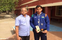 9वीं क्लास में पढ़नेवाला शपथ भारद्वाज बना देश का सबसे कम उम्र का निशानेबाज, 14 साल में जीते दर्जनों पदक