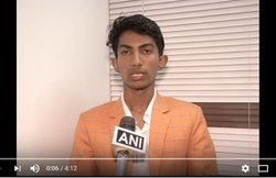 नोटबंदी पर पैरोडी: सुनिए नरेंद्र मोदी, राहुल गांधी, लालू यादव, बाबा रामदेव और परेश रावल की मिमिक्री