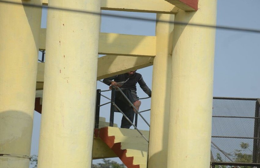 sucide-attempt-lucknow