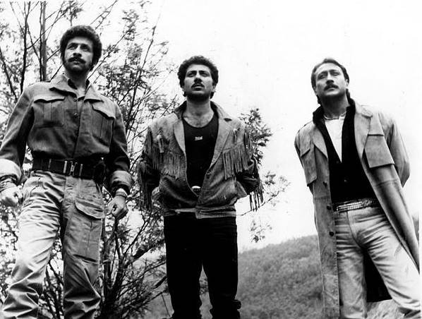 जैकी श्रॉफ को हमेशा से स्टाइल और कुकिंग में बेहद इंटरेस्ट था। एक बार उन्होंने ताज होटल में बतौर शेफ इंटर्नशिप करने की कोशिश की थी। लेकिन डिग्री ना होने की वजह से जैकी रिजेक्ट हो गए थे। जैकी ने एयर इंडिया में फ्लाइट अटेंडेंट के तौर पर नौकरी पाने की कोशिश भी की थी। लेकिन वहां भी वो रिजेक्ट हो गए थे।