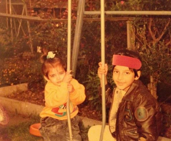 श्रुति हसन आठ भाषाएं जानती हैं। वह इन सभी भाषाओं में बात कर सकती हैं।