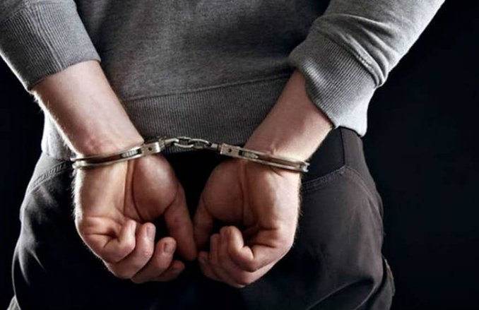 सुशासन बाबू के राज में शराब तस्करी में डूबता बचपन, नेपाल से शराब लाकर बेचने के आरोप में नाबालिग गिरफ्तार