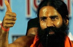 बाबा रामदेव ने हरभजन सिंह से लड़ाया पंजा