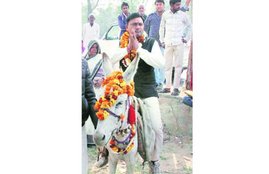 FIR, man on donkey, nomination paper donkey, devram prajapati, animal cruelty, noida donkey man, BJP, noida BJP, indian express news, delhi news, up election, up assembly election, jansatta
