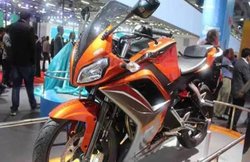 जानिए क्या स्पेशल फीचर्स मिलेंगे आपको हीरो मोटोकॉर्प की HX 250R Bike में