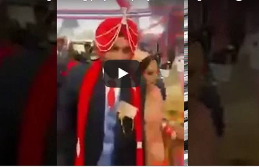 शादी का यह वीडियो वायरल गया है। शादी का यह वीडियो वायरल गया है।