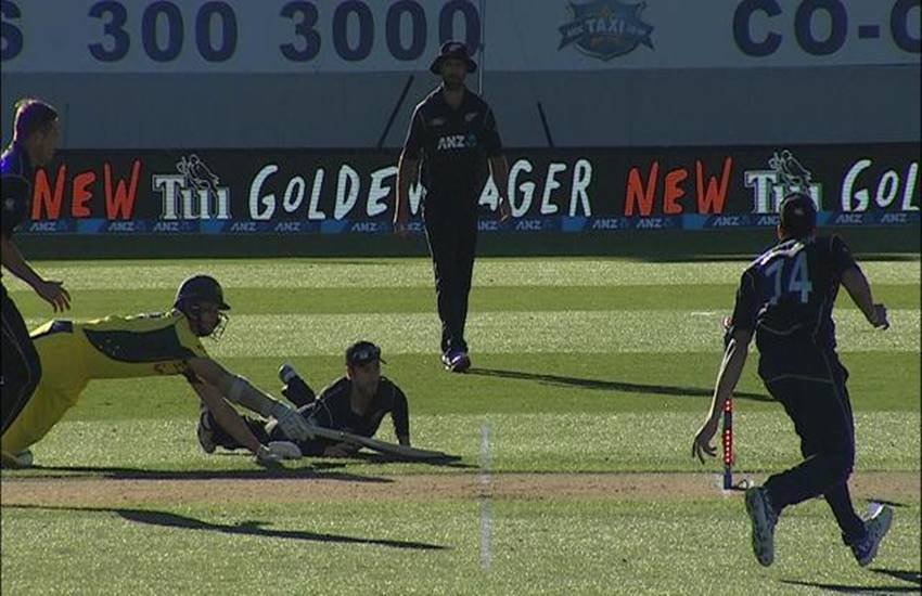 Australia vs New Zealand, Marcus Stoinis, Kane Williamson, Josh Hazlewood, Auckland ODI, Eden Park Auckland ODI, Cricket News, Stunning Fielding By Kane Williamson, Josh Hazlewood Runout