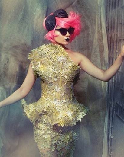 ये शनिवार तैमूर अली खान की मम्मी करीना कपूर के लिए थोड़ा बिजी रहा। ऐसा इसलिए क्योंकि शनिवार को वह अपनी गर्ल गैंग यानी बहन करिश्मा कपूर, मलाइका अरोड़ा और अमृता अरोड़ा के साथ बाहर गई थीं।