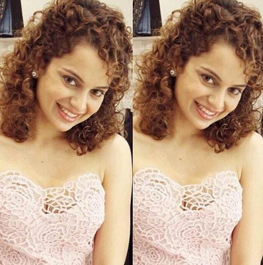 रेड ड्रेस और व्हाइट जूतों में करीना बेहद खूबसूरत लग रही थीं।