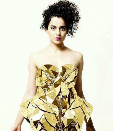 हाल ही में एक इंटरव्यू में करीना कि पिता रणधीर कपूर ने बताया था कि किस तरह सभी लोग तैमूर के साथ ज्यादा से ज्यादा टाइम बिताने की कोशिश में लगे रहते हैं।