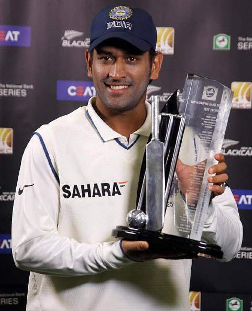 Mahendra Singh Dhoni, Indian Captain Mahendra Singh Dhoni, Mahendra Singh Dhoni as Indian Captain, 2007 T20 World Cup win, 2011 World Cup Win, ICC Champions Trophy Win, India Become No. one Test Team under Dhoni Captaincy, Mahi, MS Dhoni, Mahendra Singh Dhoni Skip Captaincy, Mahendra Singh Dhoni Step Down as Indian Captain