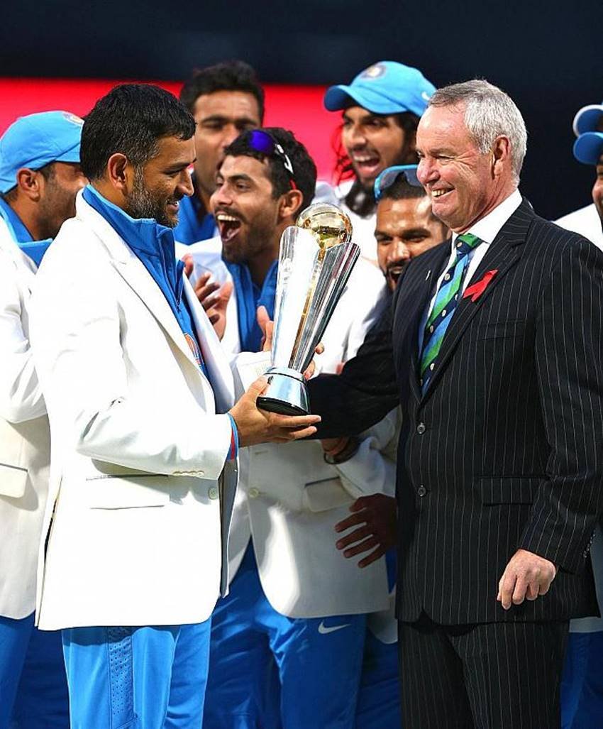 Mahendra Singh Dhoni, Indian Captain Mahendra Singh Dhoni, Mahendra Singh Dhoni as Indian Captain, 2007 T20 World Cup win, 2011 World Cup Win, ICC Champions Trophy Win, India Become No. one Test Team under Dhoni Captaincy, Mahi, MS Dhoni, Mahendra Singh Dhoni Skip Captaincy, Mahendra Singh Dhoni Step Down as Indian Captain
