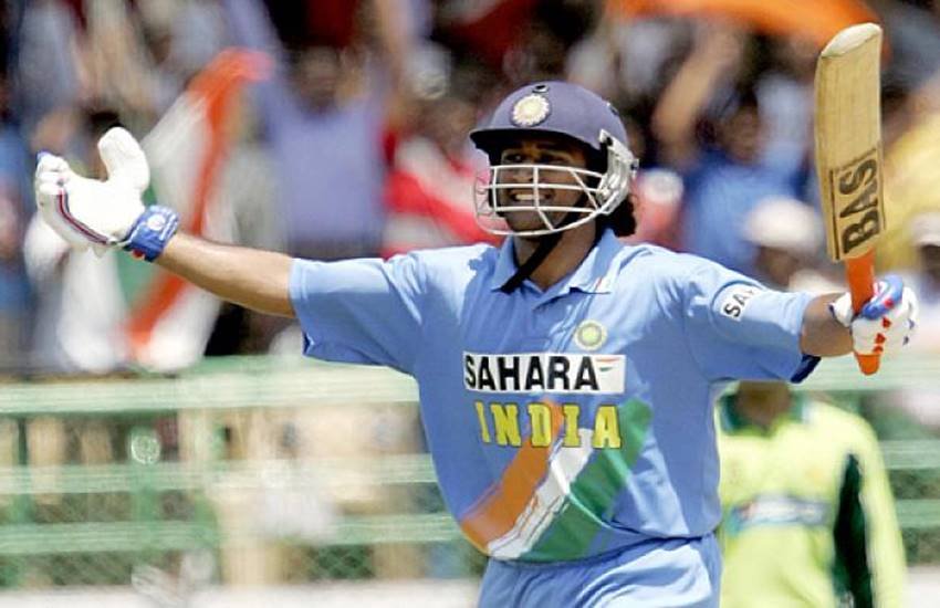 Mahendra Singh Dhoni, Indian Captain Mahendra Singh Dhoni, Mahendra Singh Dhoni as Indian Captain, 2007 T20 World Cup win, 2011 World Cup Win, ICC Champions Trophy Win, India Become No. one Test Team under Dhoni Captaincy, Mahi, MS Dhoni, Mahendra Singh Dhoni Skip Captaincy, Mahendra Singh Dhoni Step Down as Indian Captain