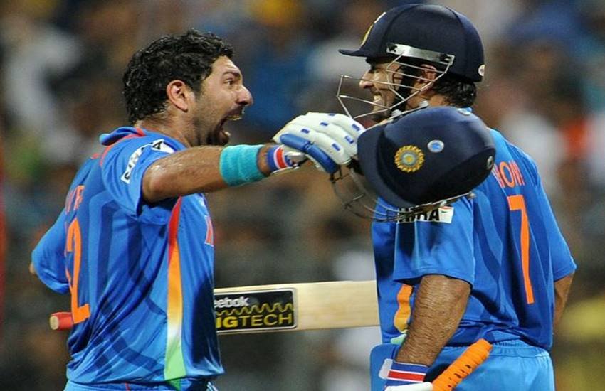महेंद्र सिंह धोनी और युवराज सिंह।(Photo: BCCI)