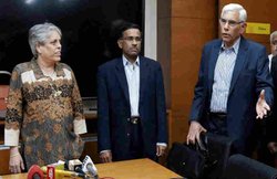 बीसीसीआई प्रशासकों ने अनुराग ठाकुर तक ड्रेसिंग रूम की बात पहुंचाने वाले मीडिया मैनेजर को किया बर्खास्त