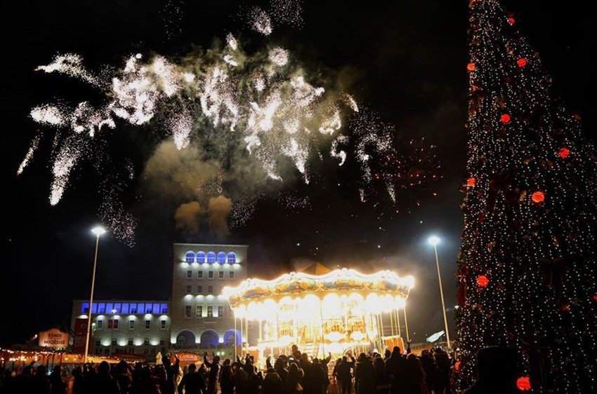 Happy New Year, World New Year