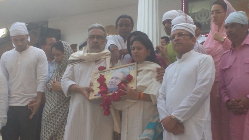 Om Puri, Om puri death, om puri demise, om puri prayer meet, prayer meet om puri, om puri death, amitabh bachchan , abhishek bachchan, aishwarya rai bachchan, pankaj kapur, prem chopra, annu kapoor, om puri death latest news, om puri death latest updates, entertainment news