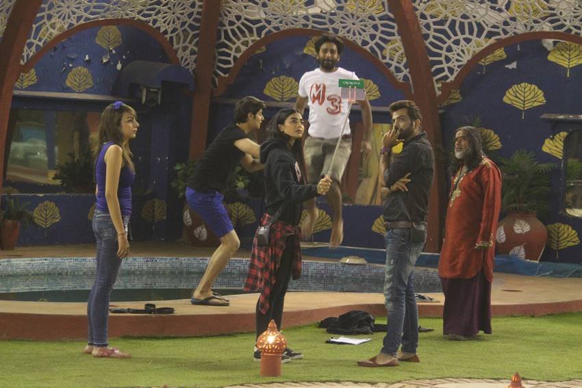 Bigg Boss season 10, Bigg Boss season 10 Full Episode, Bigg Boss season 10 4 January, Bigg Boss season 10 colors channel, Entertainment news, Entertainment news in hindi, Bigg Boss season, Bigg Boss selfie task