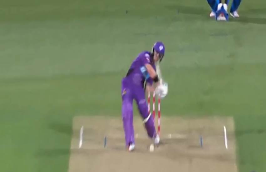 michael neser, big bash league, hobart hurricanes, adelaide strikers, 13 runs of one ball, big bash t20 league, michael neser 13 runs of 1 ball, australia t20 cricket league