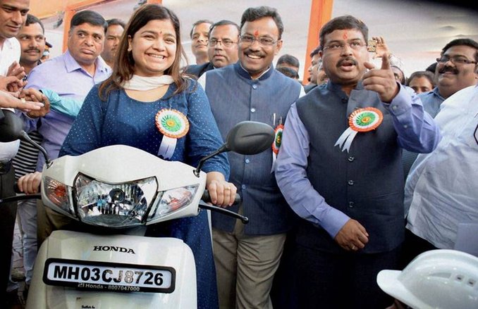 अब मुंबई में दौड़ेंगे सीएनजी से चलने वाले दुपहिया वाहन, आएगा 60 पैसे/किमी का खर्च