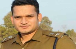 एसपी गौरव तिवारी के ट्रांसफर के चलते बंद रहा पूरा बाजार, निशाने पर है शिवराज सरकार