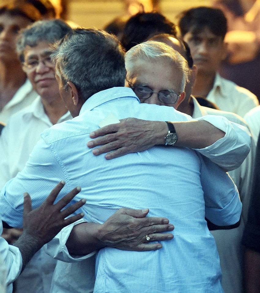 om puri, om puri dead, om puri news, om puri death news, om puri passes away, om puri films, om puri health, om puri updates, entertainment news, amitabh bachchan, abishek bachchan, shashi kapoor, pankaj kapoor, prakash jha, Gulzar