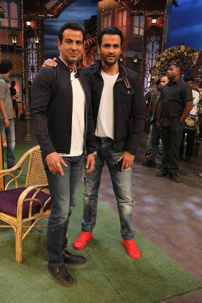 Hrithik Roshan, kaabil, Kapil Sharma, Rajesh roshan, yami gautam, Ronit Roy, Rohit Roy, kapil Sharma, Comedy Show