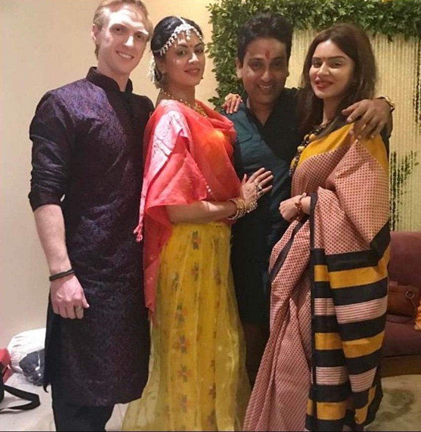 Kavita Kaushik, Ronnit Biswas, FIR