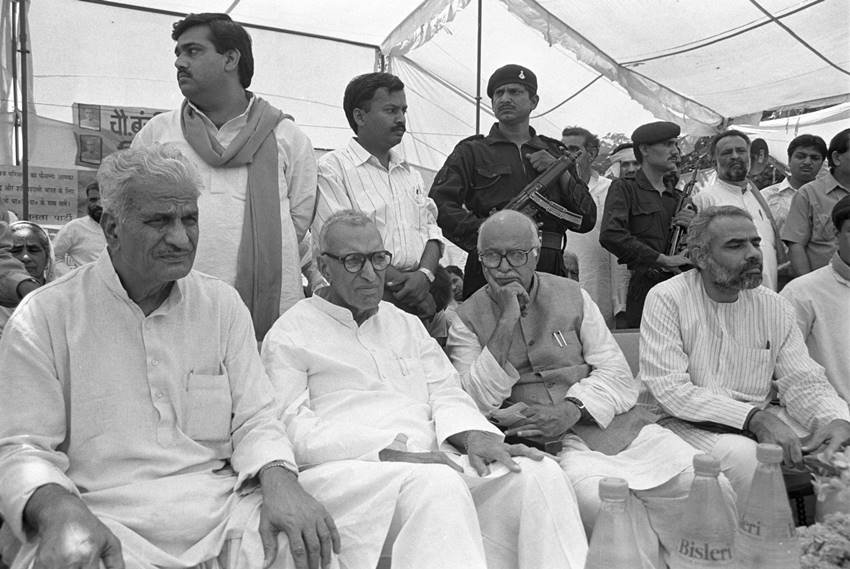 Narendra Modi, Narendra Modi Struggle, Narendra Modi In RSS, Narendra Modi Gujarat Struggle, Narendra Modi Strategy, Narendra Modi Book, Narendra Modi Character, Narendra Modi Incidents, Narendra Modi In Delhi, Keshubhai Patel, Shankar Singh Vaghela, Prafull Goradia, Narendra Modi-Prafull Goradia, Godhra Riots, 2002 Riots, Book On Modi, Narendra Modi Life, Fly Me To The Moon, India, Jansatta