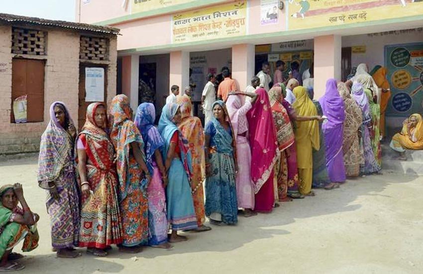 गोवा में 4 फरवरी को होगा मतदान, उत्तराखंड और मणिपुर में वोटर्स इस दिन दिखाएंगे दम गोवा में 4 फरवरी को होगा मतदान, उत्तराखंड और मणिपुर में वोटर्स इस दिन दिखाएंगे दम