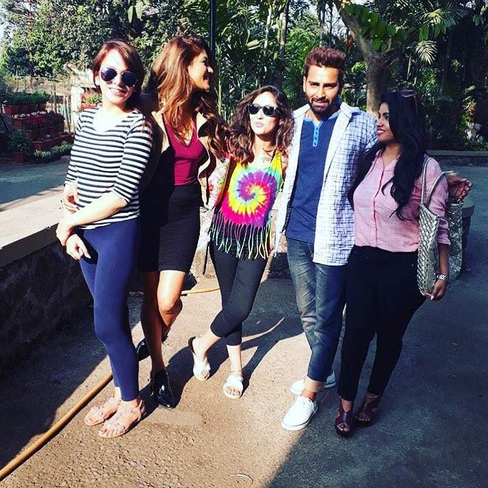 bigg boss 10, bigg boss 10 finale, bigg boss 10 grand finale, bigg boss 10 grand finale updates, manveer gurjar, bani judge, lopamudra raut, manu punjabi, salman khan, manveer grand welcome, bigg boss 10 grand finale news, bigg boss 10 grand finale pics, bigg boss 10 grand finale back stage pics, bigg boss 10 grand finale inside pics, bigg boss 10 grand finale videos, bigg boss 10, bigg boss 10 news, bigg boss 10 updates, entertainment news