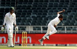 साउथ अफ्रीका बनाम श्रीलंका: नुवान प्रदीप ने कराई वापसी, मेजबान टीम ने गंवाए सात विकेट