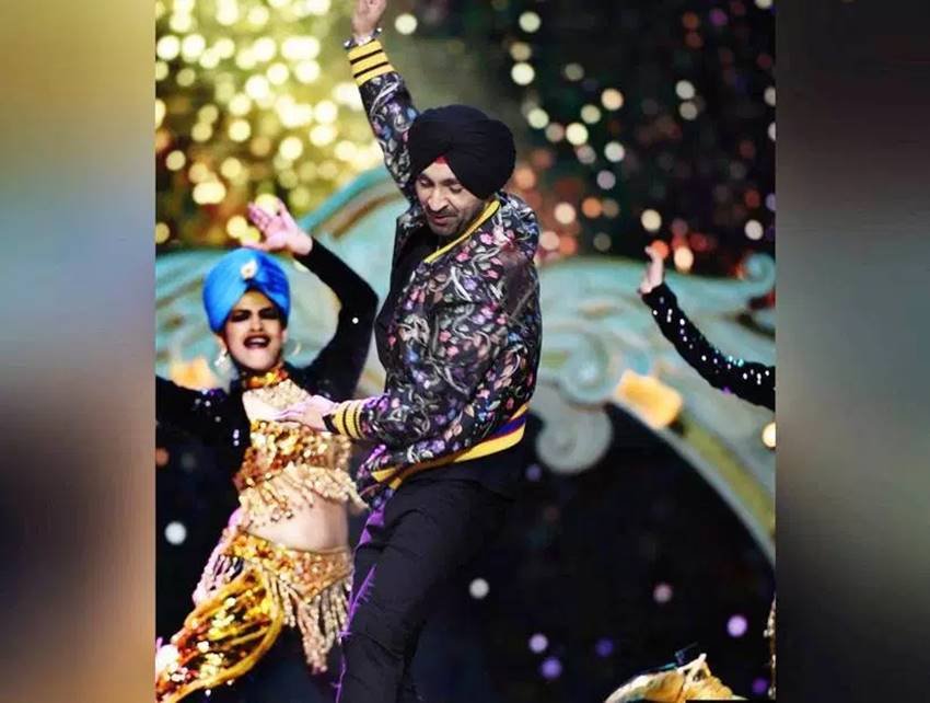 Stardust Awards 2016, Stardust Awards 2016 pics, Stardust Awards 2016 performances, Iulia Vantur, Iulia Vantur pics, Iulia Vantur images, shah rukh khan, Parineeti Chopra, Parineeti Chopra pics, Parineeti Chopra images, Jacqueline Fernandez, Jacqueline Fernandez images, Jacqueline Fernandez pics, ranbir kapoor, stardust pics, stardust awards, entertainment news in hindi, bollywood news in hindi