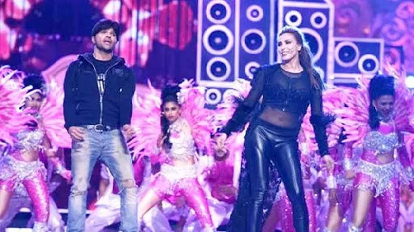 Stardust Awards 2016, Stardust Awards 2016 pics, Stardust Awards 2016 performances, Iulia Vantur, Iulia Vantur pics, Iulia Vantur images, shah rukh khan, Parineeti Chopra, Parineeti Chopra pics, Parineeti Chopra images, Jacqueline Fernandez, Jacqueline Fernandez images, Jacqueline Fernandez pics, ranbir kapoor, stardust pics, stardust awards, entertainment news in hindi, bollywood news in hindi
