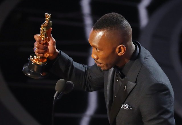 "mahershala ali, mahershala ali oscars, mahershala ali oscars 2017, oscars 2017, best supporting actor, oscars 2017 best supporting actor, oscars 2017 winners, moonlight, moonlight film, oscars 2017 news, enetertainment news