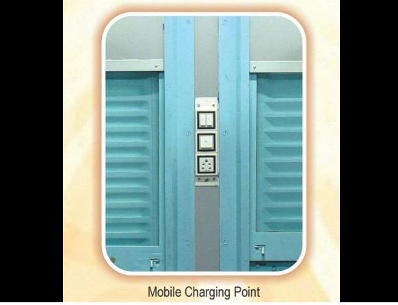 Antyodaya Express, railway minister, suresh prahbu, prahbu, nation's first Antyodaya Express, Humsafar Express, Ministry of Railways, Passenger announcement System, fire and smoke detection and suppression system, CCTVs, comfortable seats, mobile and laptop charging points, integrated Braille display, LCD display above compartment doors in the aisle, Fire retardant curtains,अंत्योदय एक्सप्रेस ट्रेन, आरामदायक, विडियो कॉन्फ्रेंसिंग