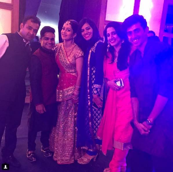 सभी लोग रुक्मिणी और नील की खुशी में शामिल होकर काफी एक्साइटेड थे।