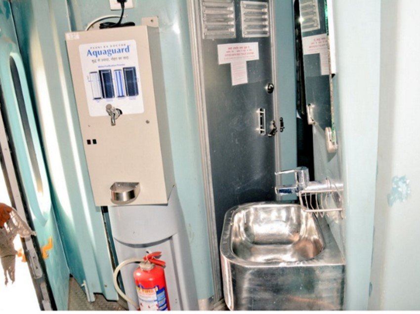 Antyodaya Express, Antyodaya Express train, Antyodaya Express route, Antyodaya Express superfast train, antyodaya express coaches, antyodaya express coaches photos, antyodaya express photos, suresh prabhu, Antyodaya rail, Antyodaya rail coaches, antyodaya express Mumbai and Tatanagar, irctc, irctc latest news