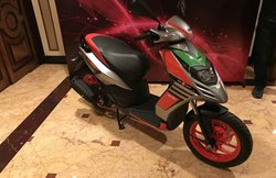 Piaggio ने 70,288 रुपए में उतारा Aprilia SR 150 रेस एडिशन, जानिए क्या है खास