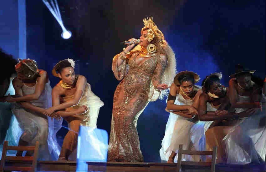 Beyonce Grammys, Beyonce latest news, Beyonce News, Beyonce Grammys Awards, Grammys Awards 2017 news, Beyonce dazzling performance, Beyonce Queenly Style, Beyonce Grammys Awards 2017