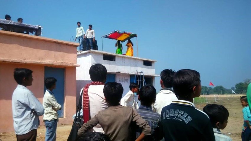 cricket tournament, mp, cheer girls