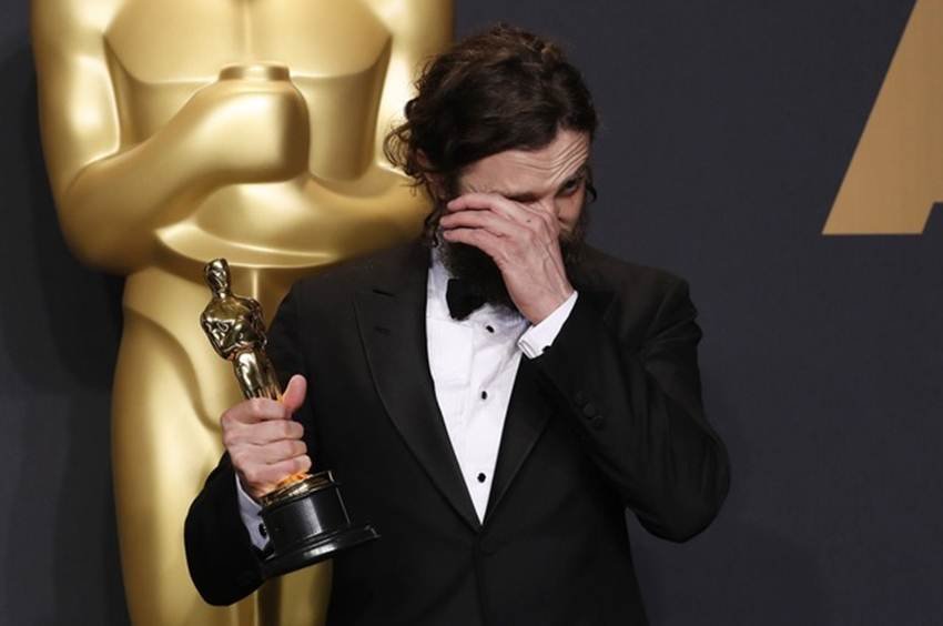 Oscar Awards, 89th Academy Awards, Casey Affleck, Emma Stone, Moonlight, La La Land bollywood entertainment hindi news